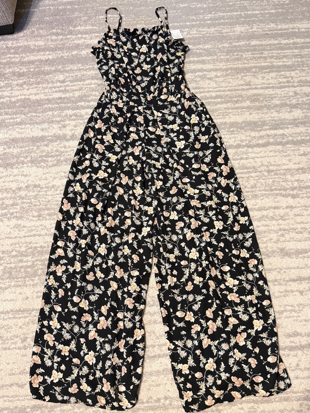 CeCe Black Floral Wide-Leg Jumpsuit with Adjustable Straps Womens Size 0 NWT
